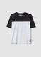 T-shirt nera a maniche corte con scollo a V per ragazzo relaxed fit_1