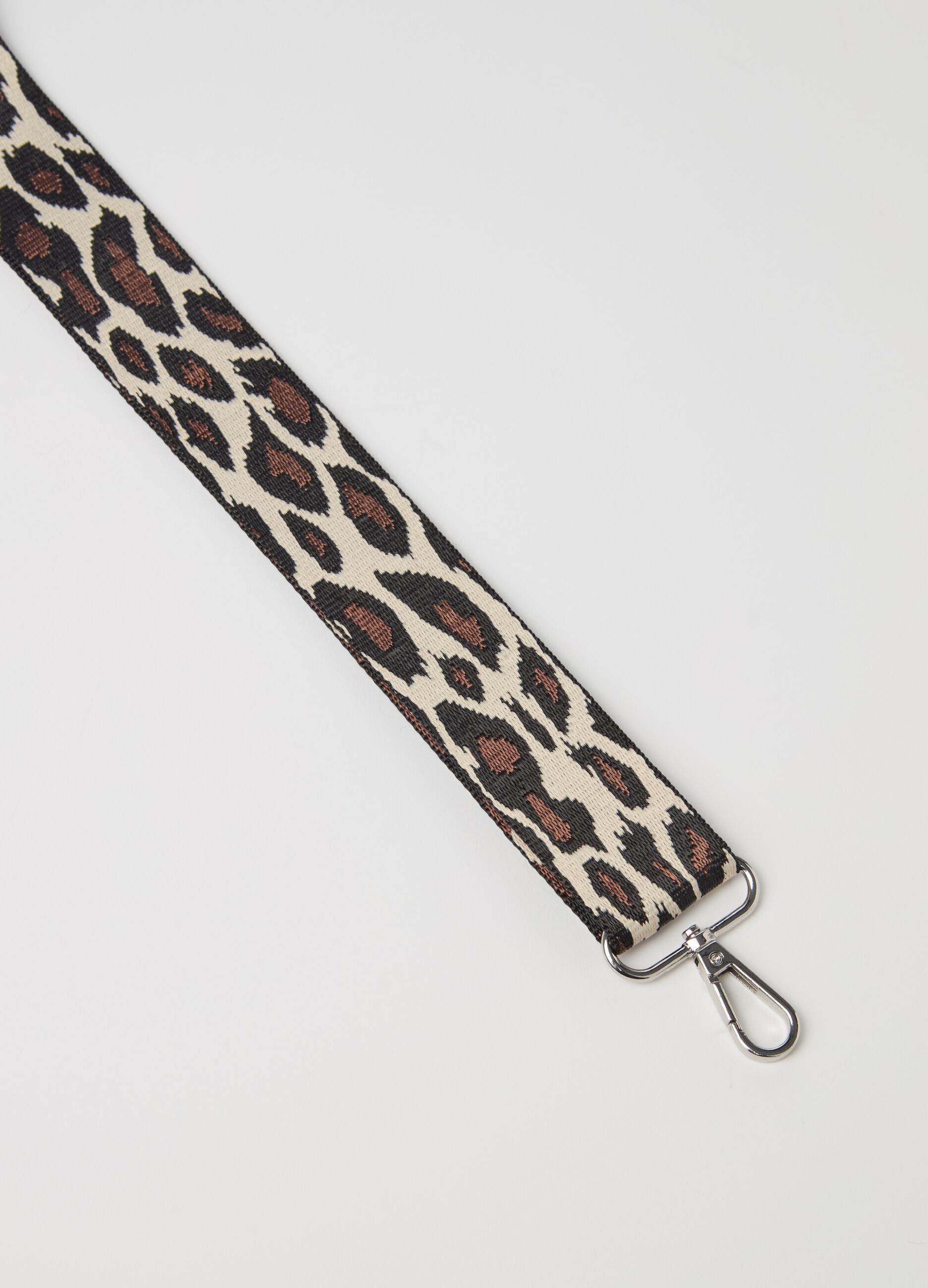 Shoulder strap with animal print pattern