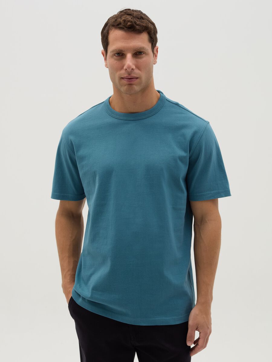 Relaxed-fit T-shirt with round neck_0