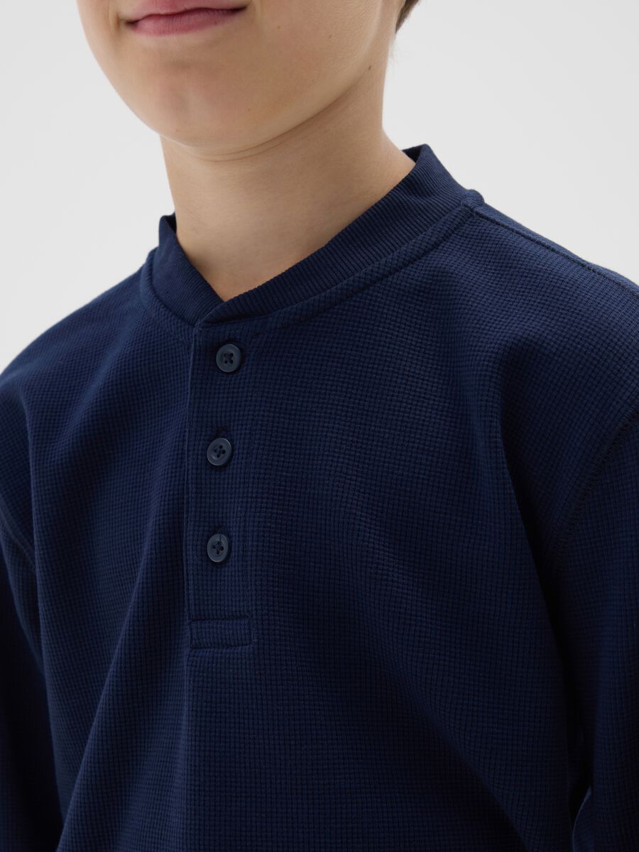 Maglia henley da ragazzo in cotone blu regular fit_2
