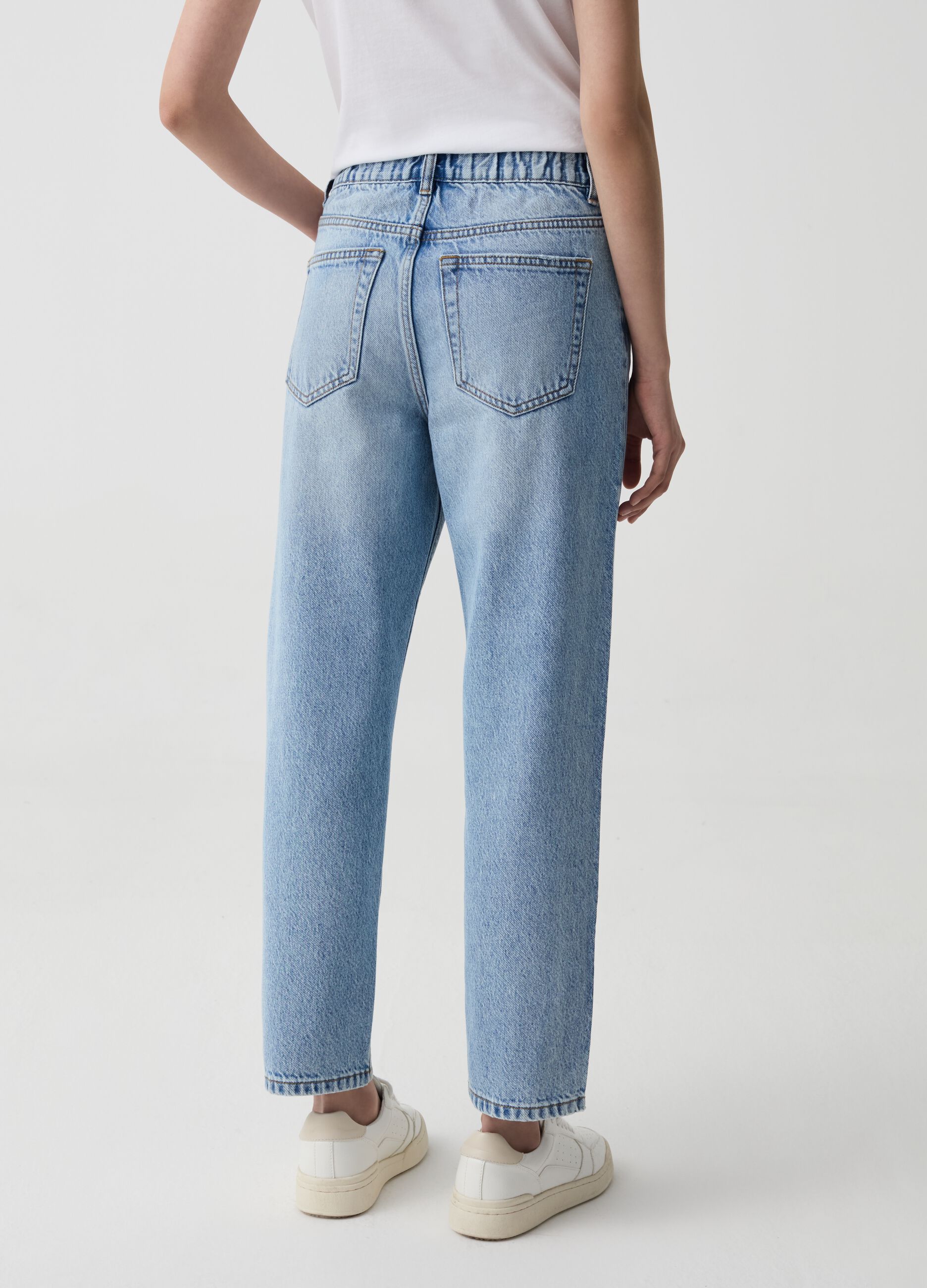 Mum-fit jeans with five pockets