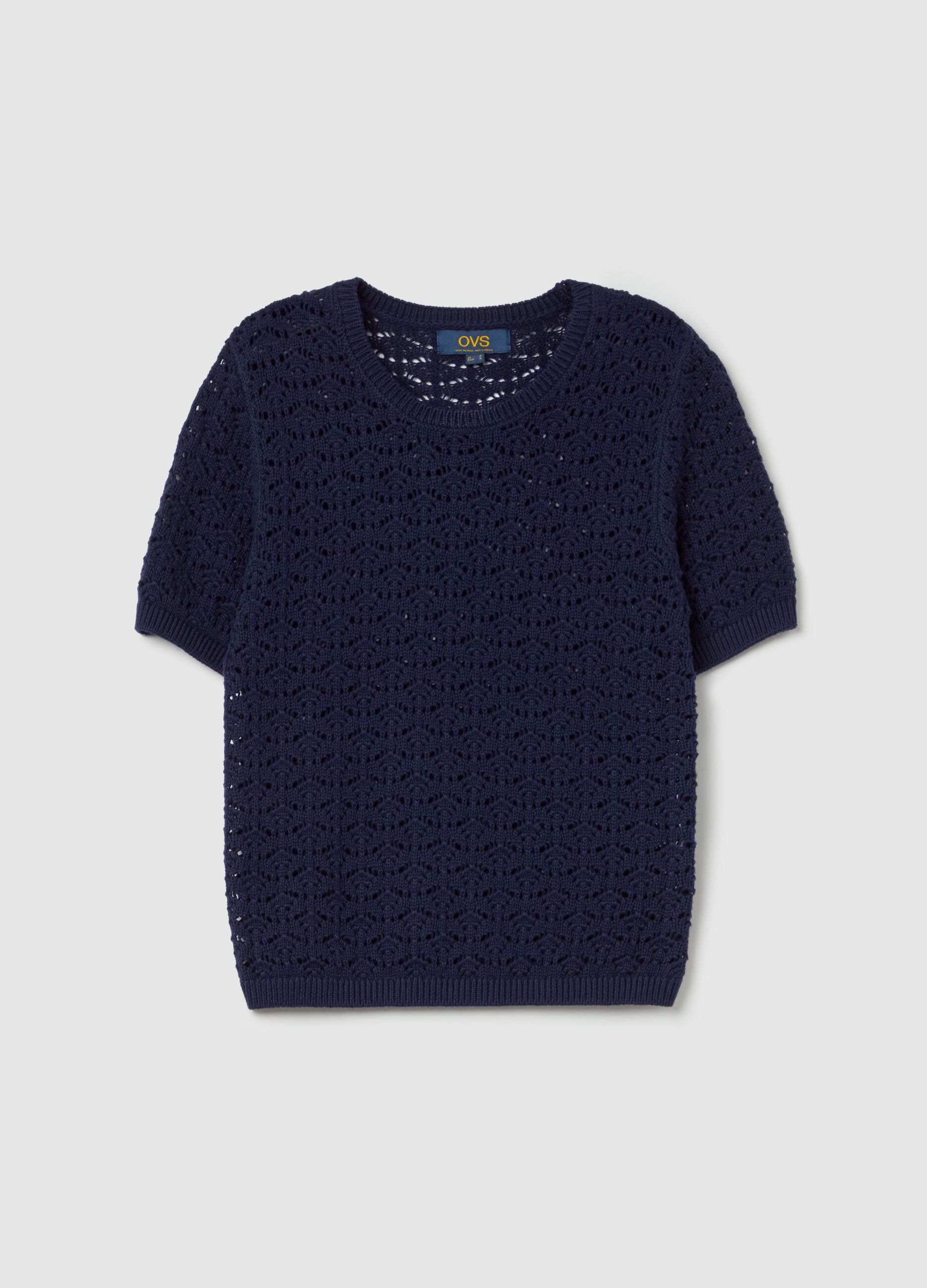 Crochet top with short sleeves