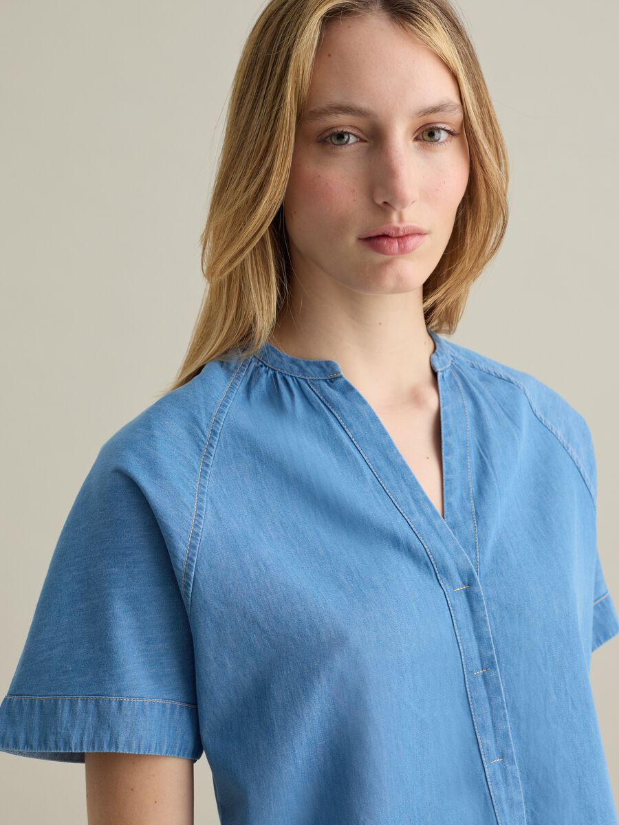 Denim blouse with short sleeves_1
