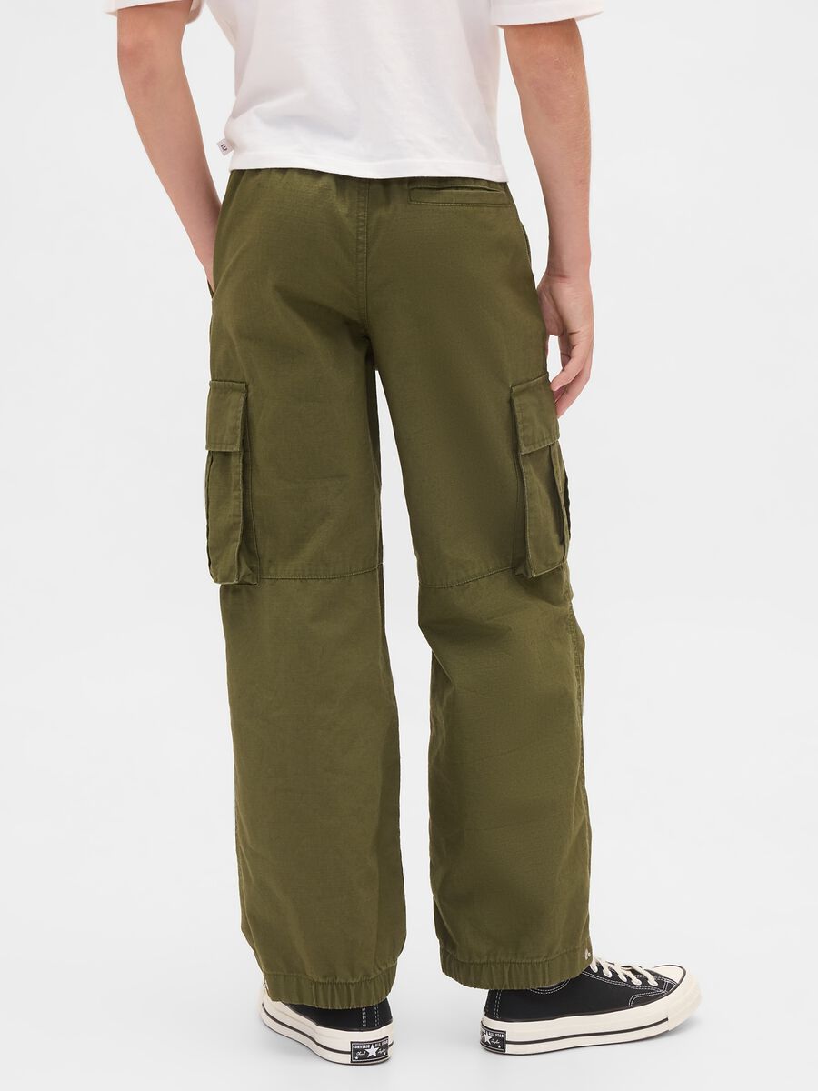 Green cargo trousers for boys_2
