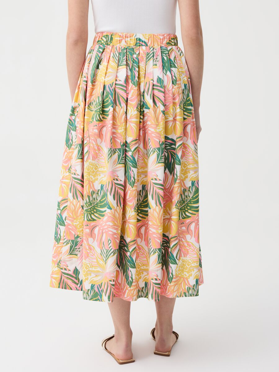 Long full skirt with pleating and print_1