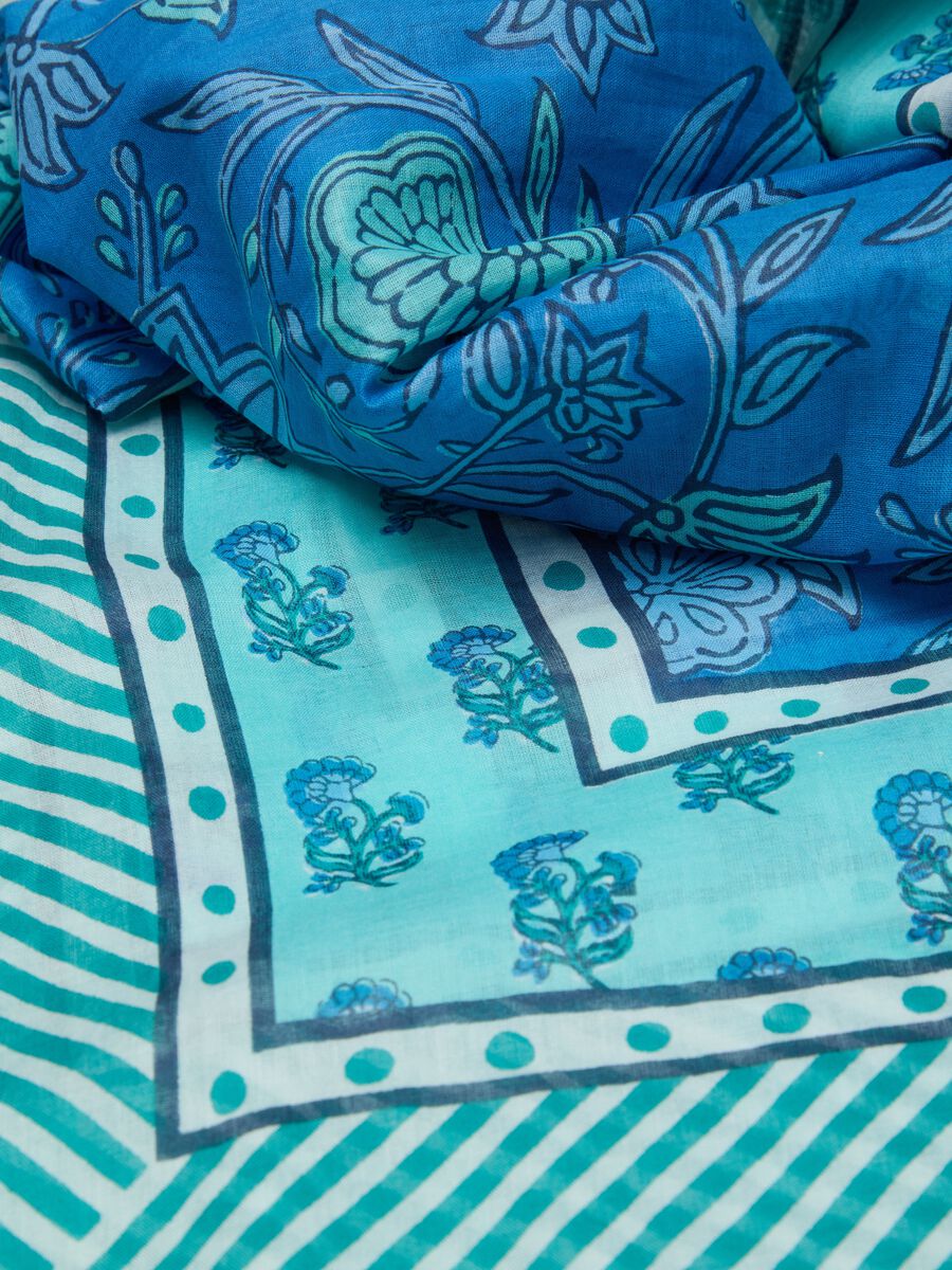 Light blue pure cotton scarf with floral print_2