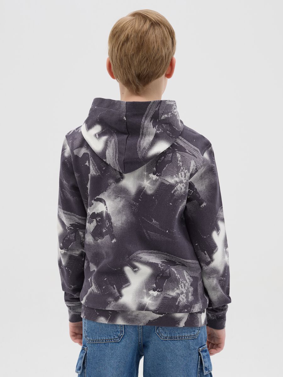 Sweatshirt with hood and skaters print_2