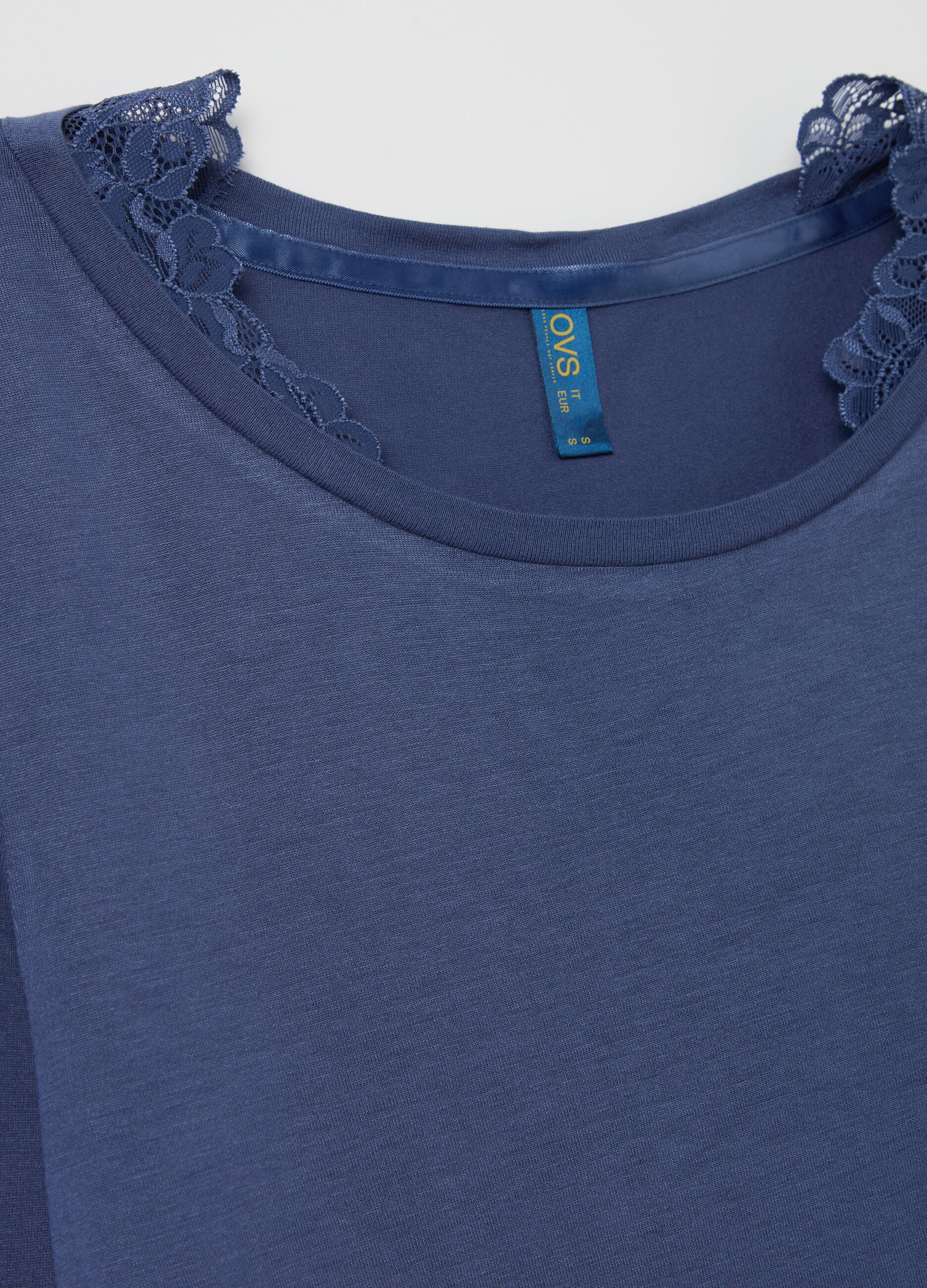 Pyjama top with lace inserts