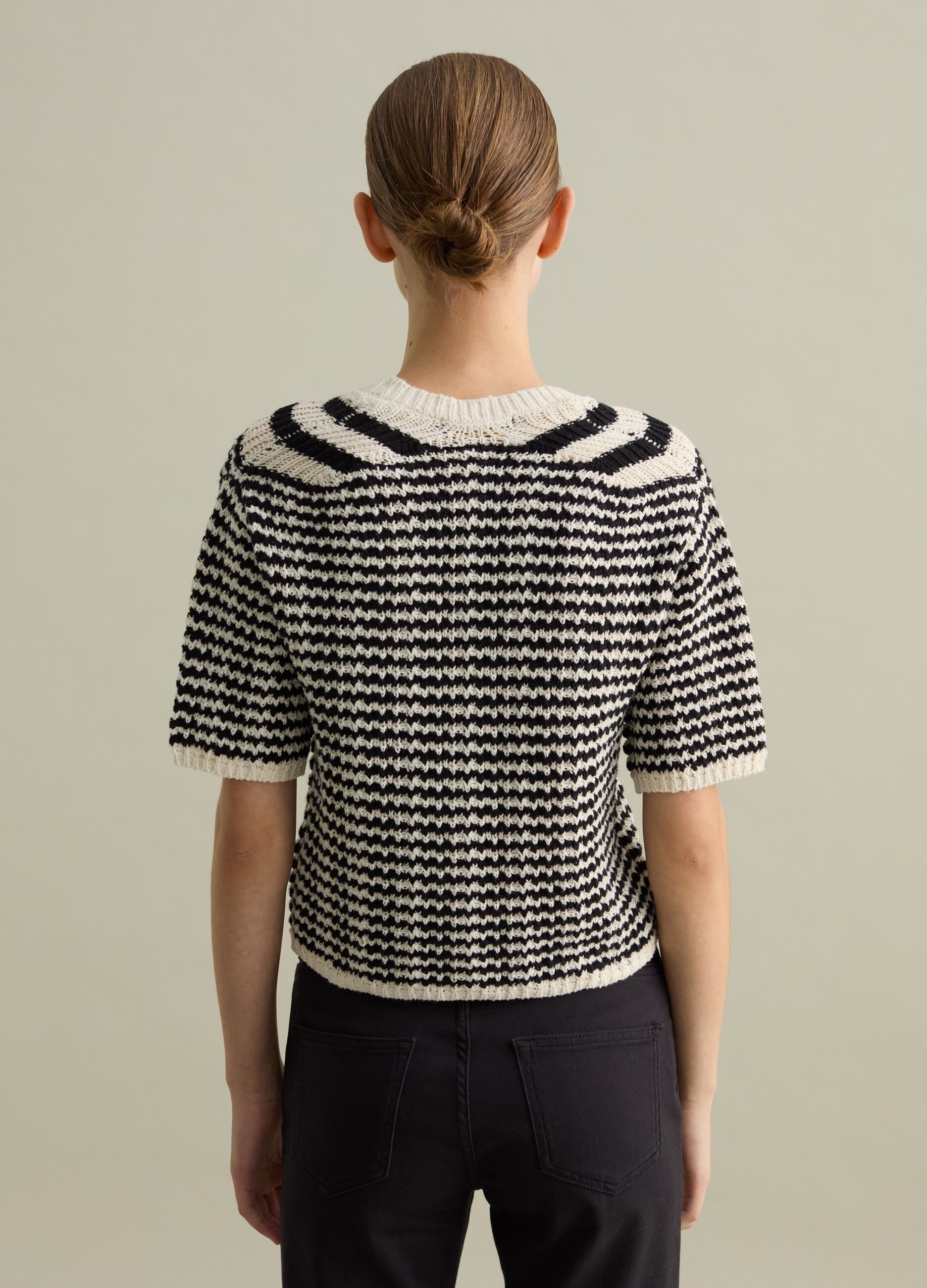 Short-sleeved cardigan with striped design