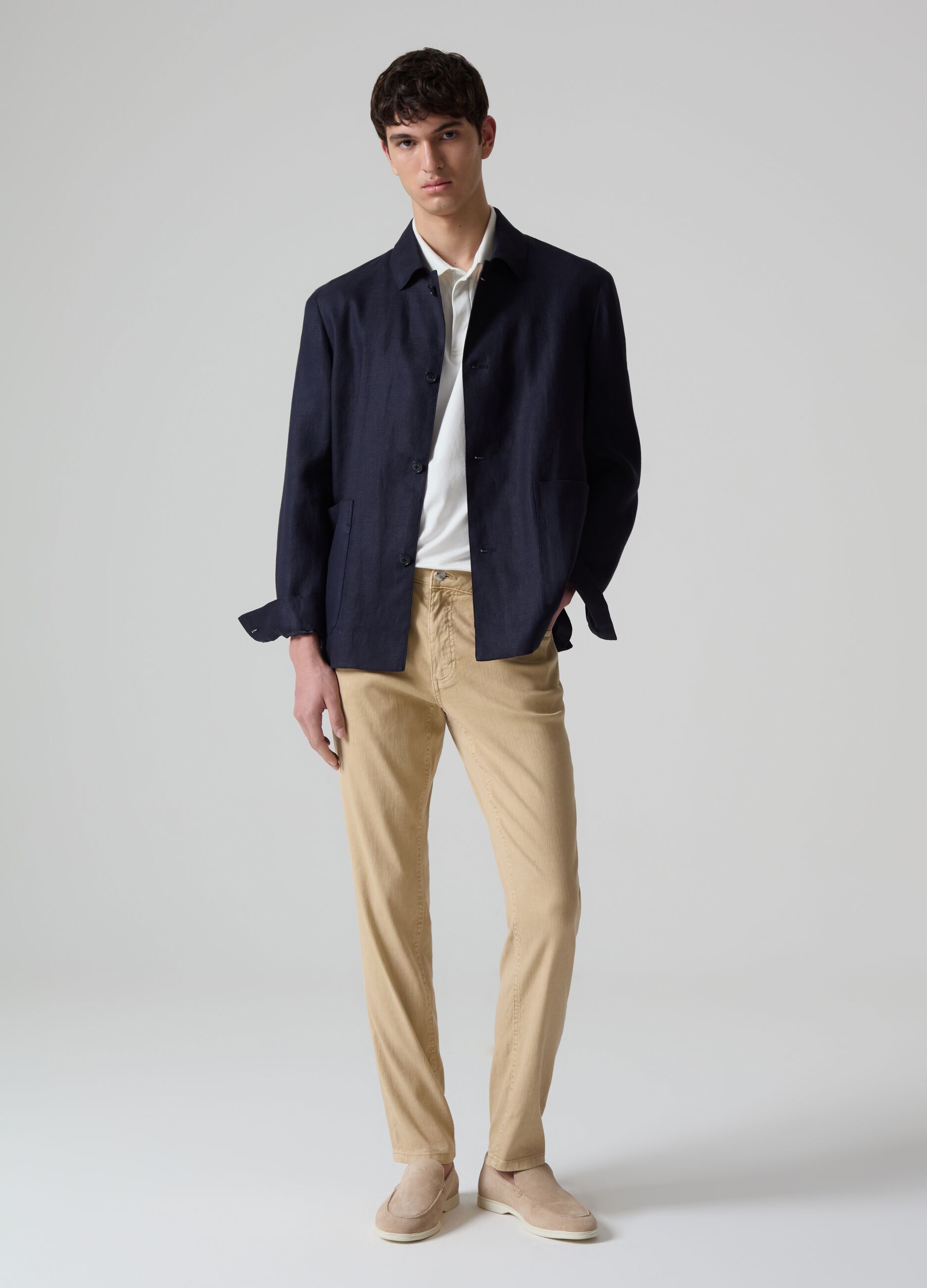 Contemporary slim-fit jeans with five pockets