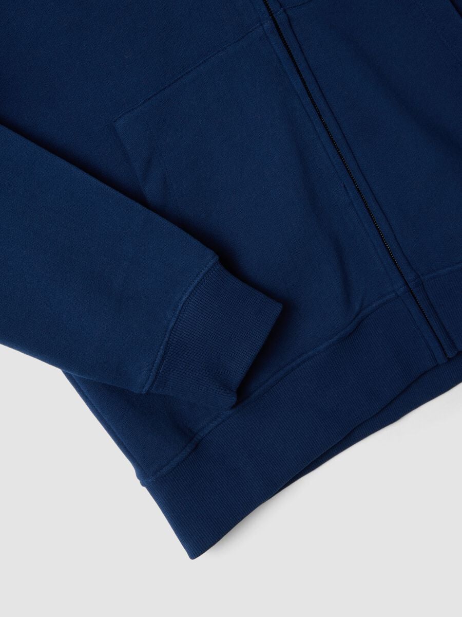 Felpa blu in puro cotone organico con cappuccio regular fit_1