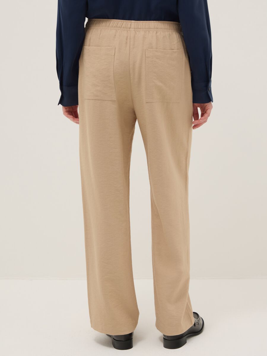 Beige viscose blend trousers with regular fit_2