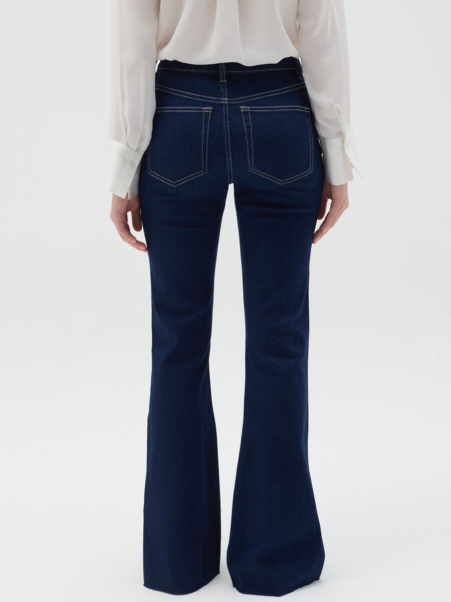 Flare-fit bootcut jeans with slits_3