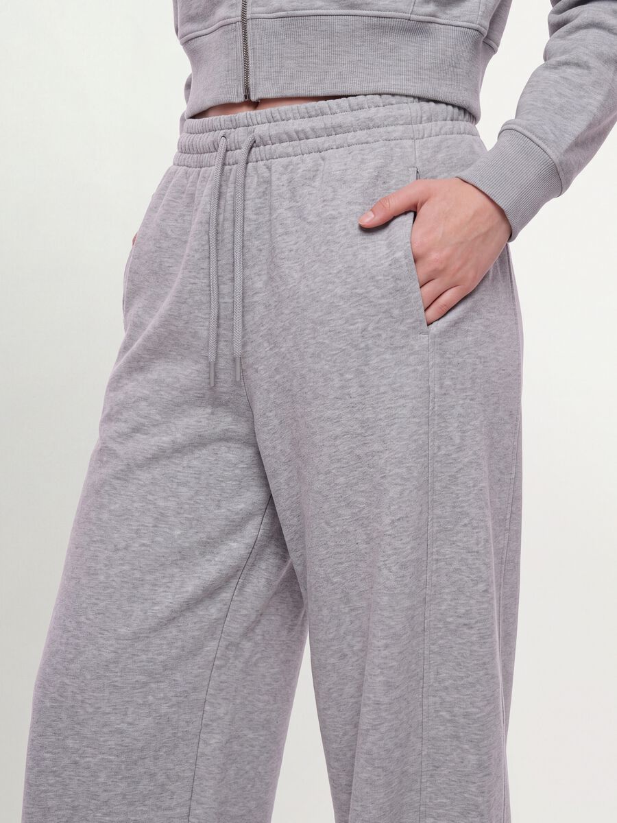 Grey cotton-blend barrel-fit joggers_4