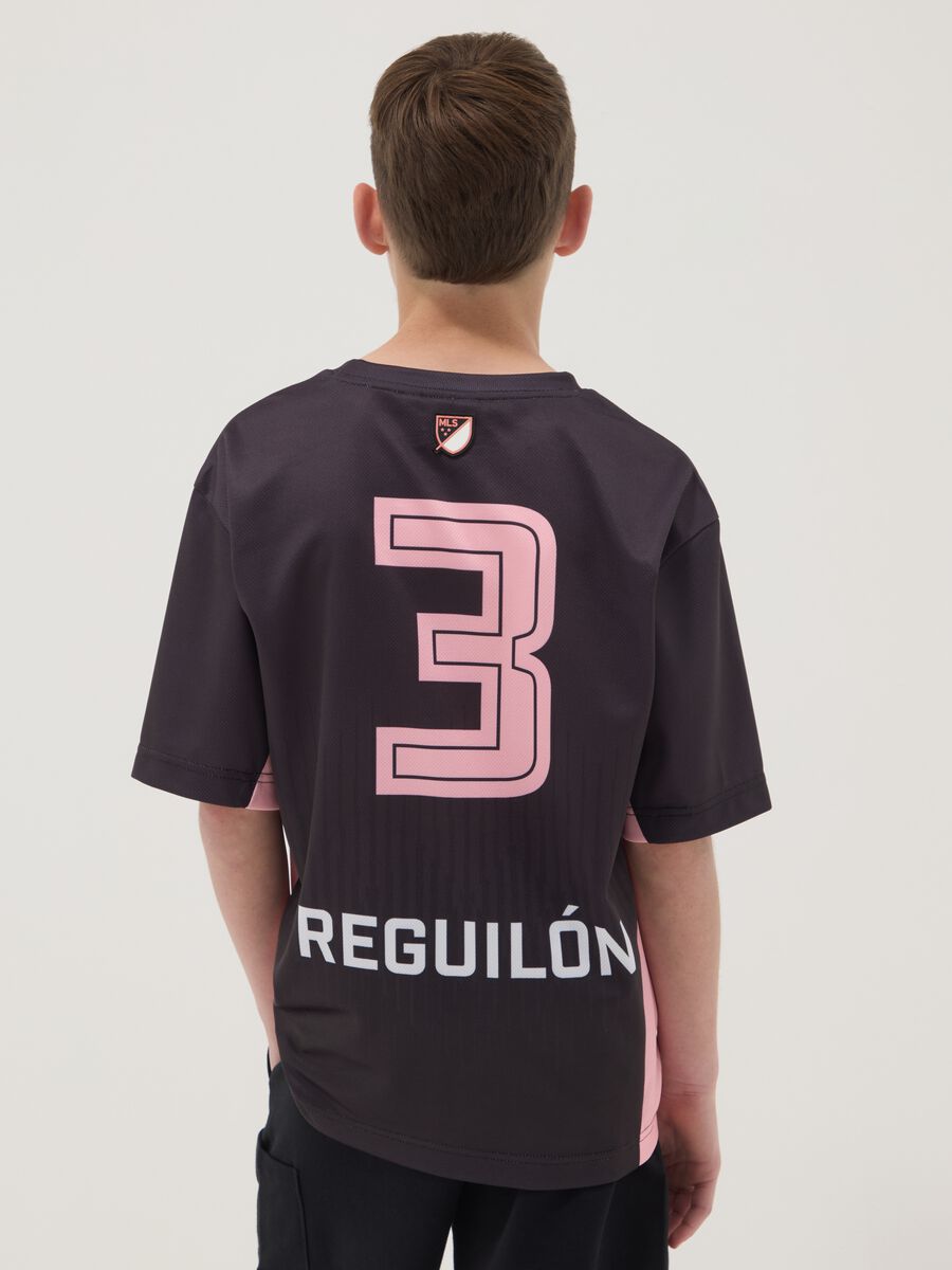 T-shirt nera a maniche corte regular fit_1