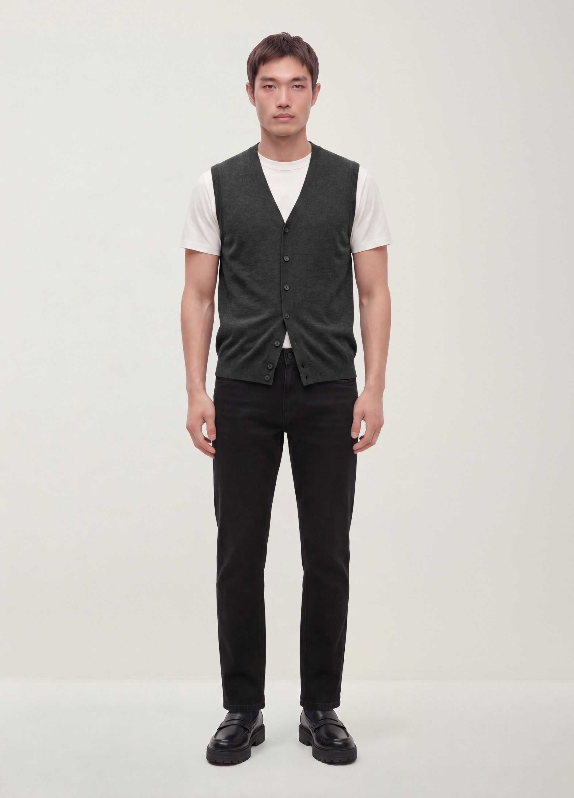 Grey viscose-blend waistcoat with deep V-neck, regular fit