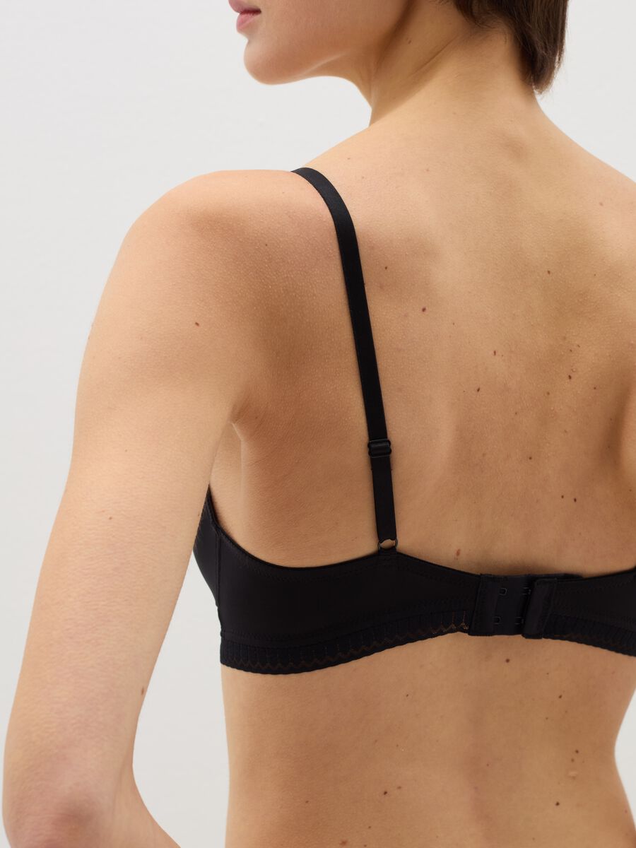 Reggiseno a triangolo semi imbottito con motivo geometrico_2