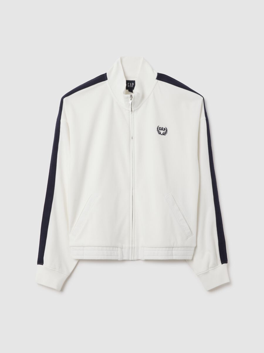 White sports jacket with blue details_0