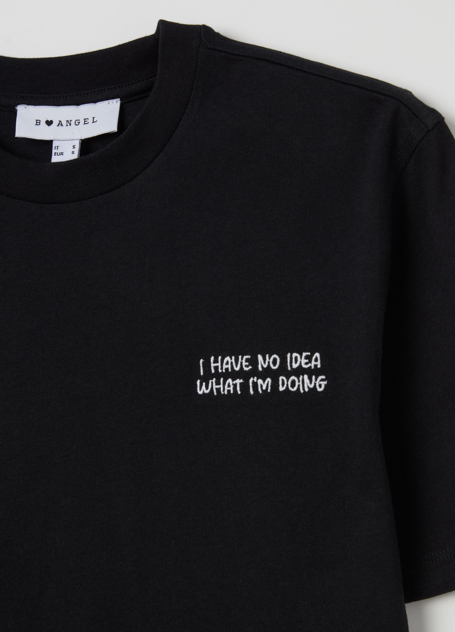 T-shirt in cotone con ricamo