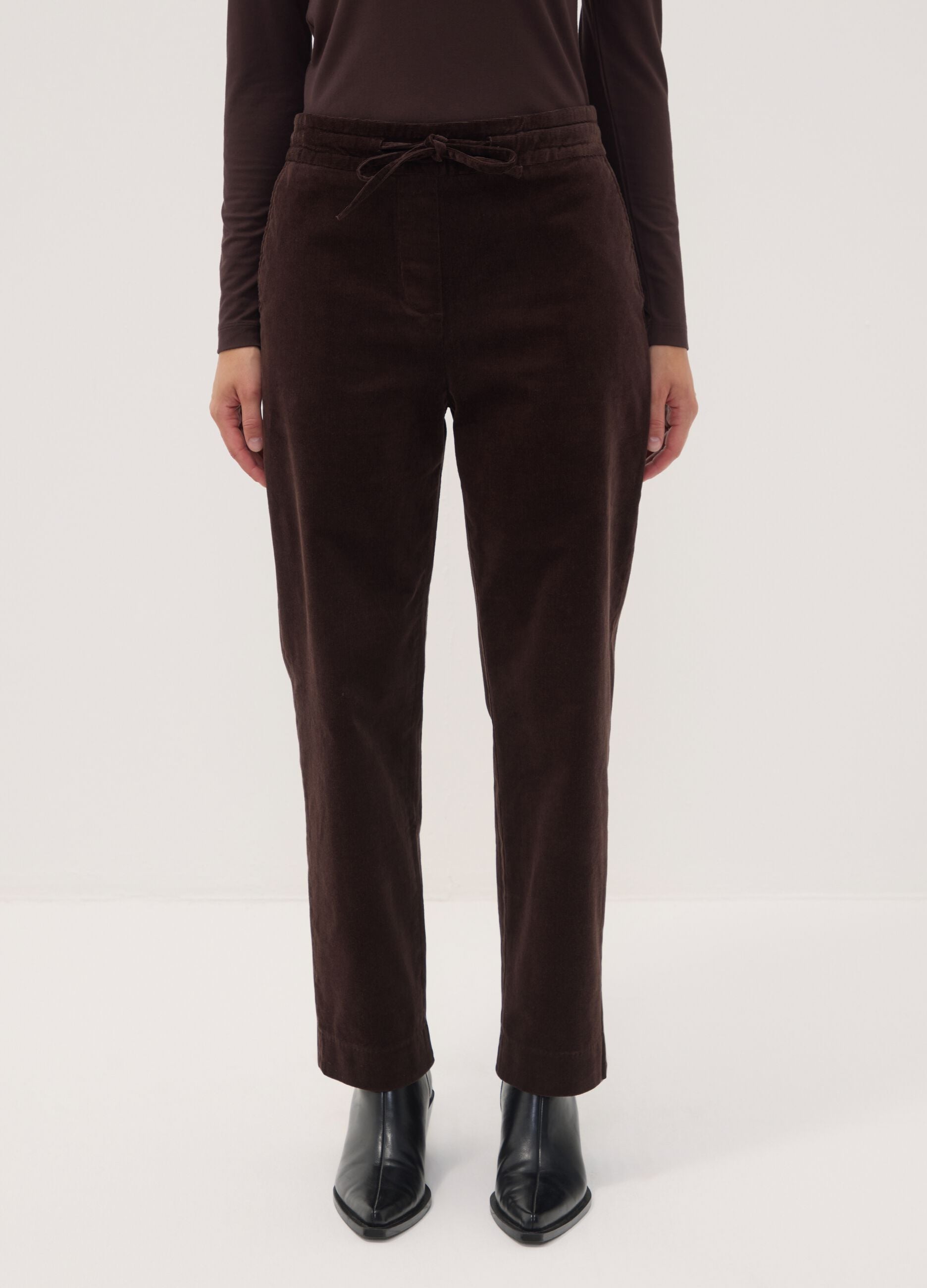 Brown ribbed stretch-cotton trousers with elasticated waistband