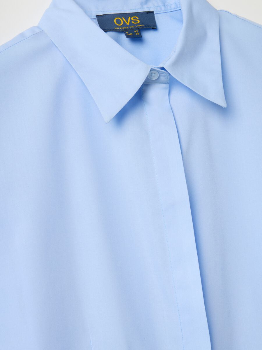 Blue cotton blend slim fit shirt with classic collar and buttons_5