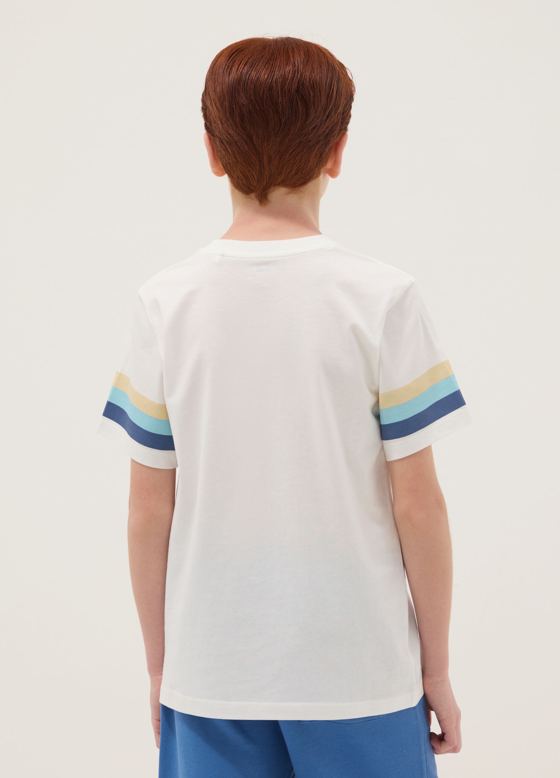 Boys&rsquo; white pure cotton T-shirt with striped sleeves