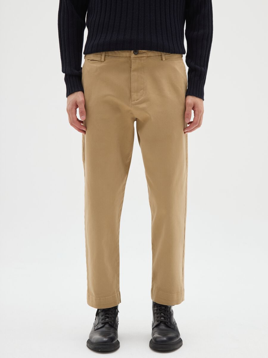 Pantaloni beige in cotone elasticizzato carrot fit_1