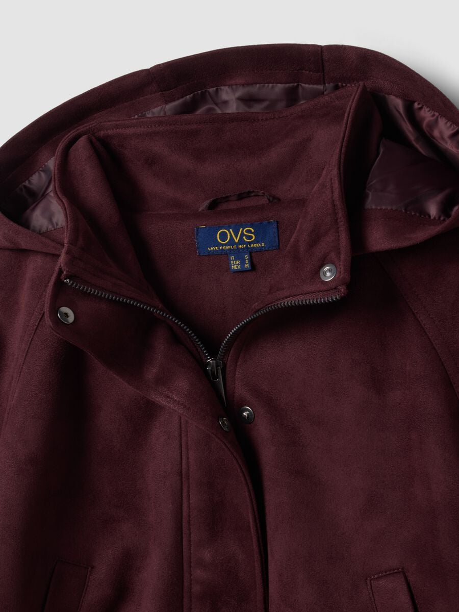 Parka viola con cappuccio e chiusura zip e bottoni_5