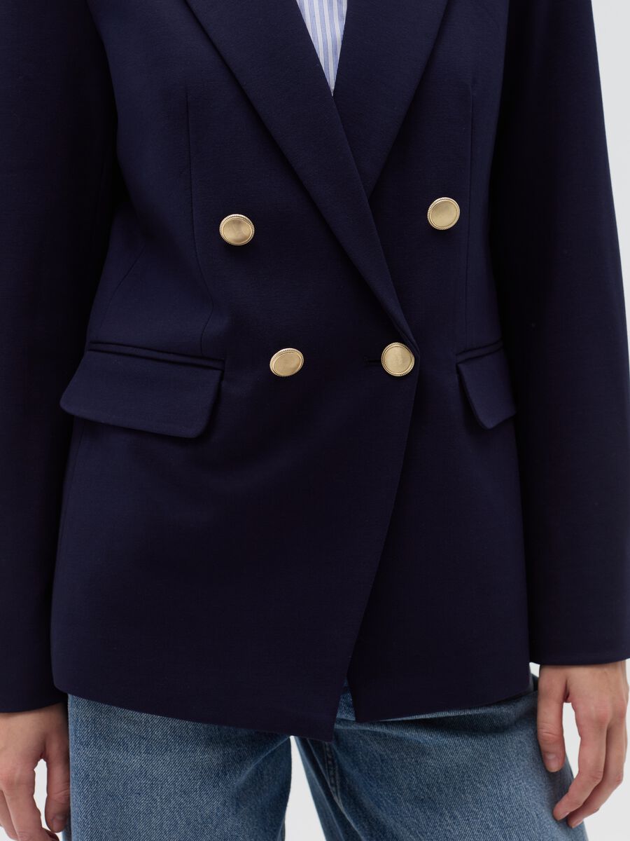 Blazer doppiopetto con bottoni dorati_3