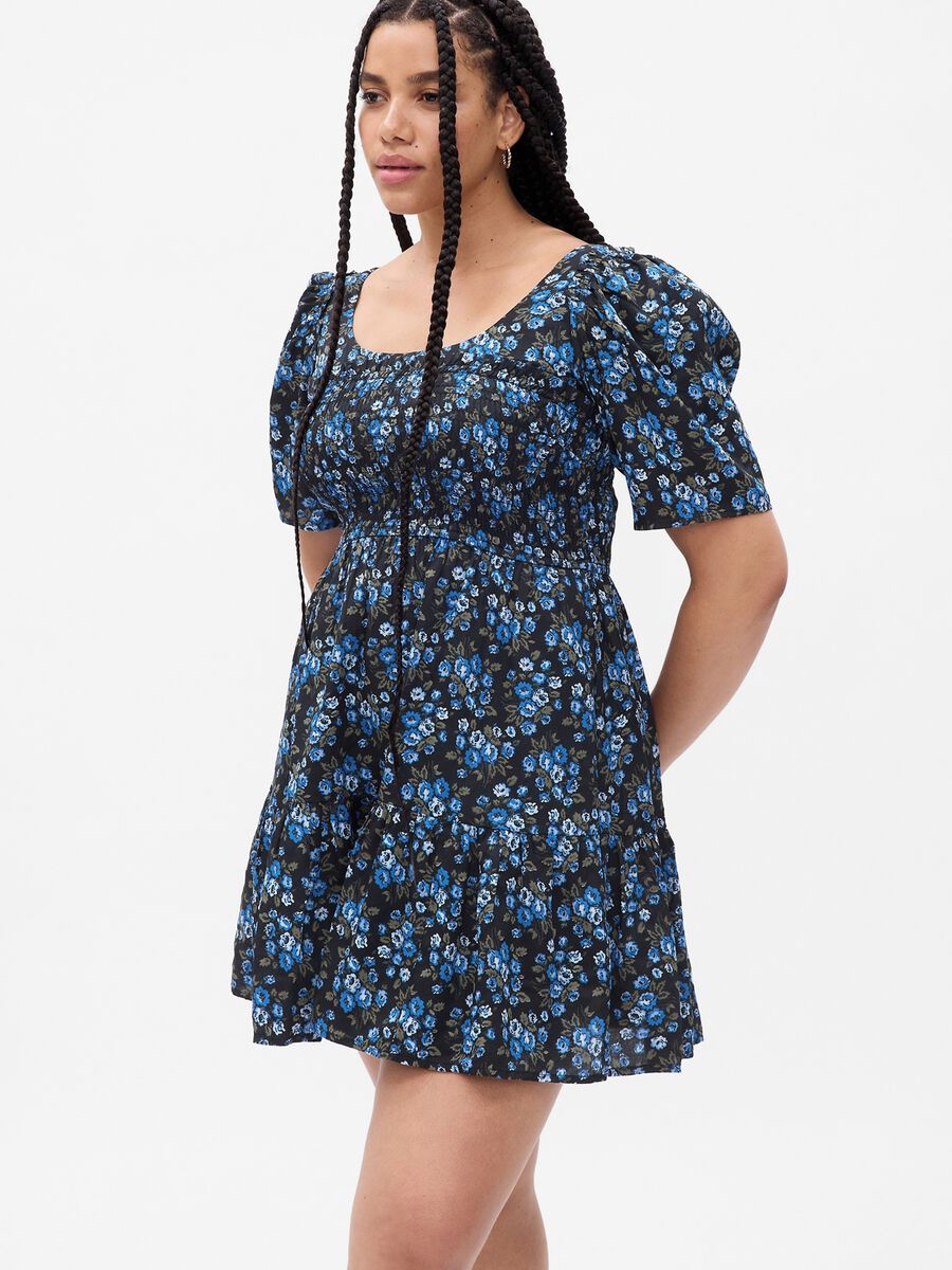 Short floral dress with puff sleeves_3
