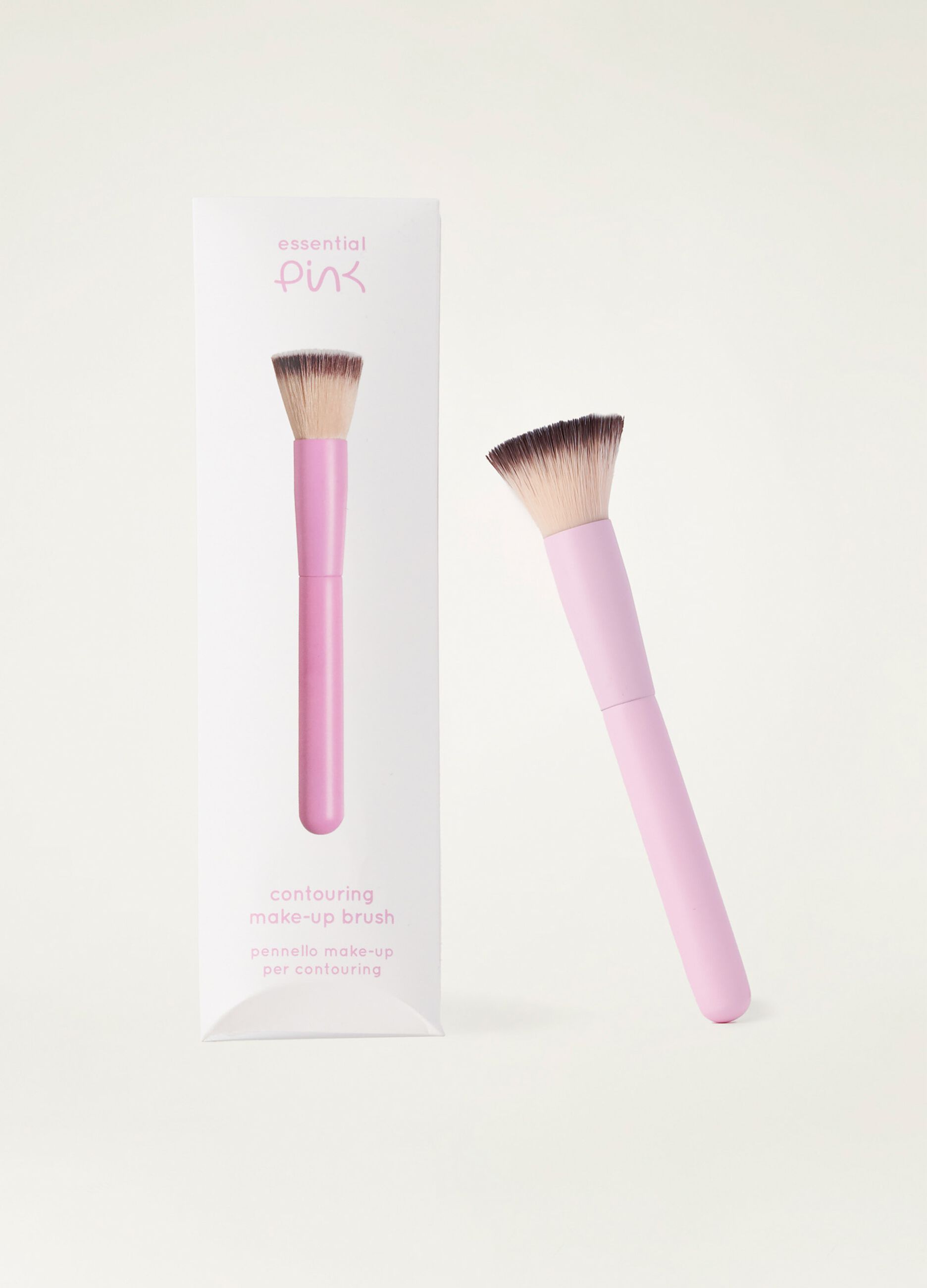 Make-up brush for contouring