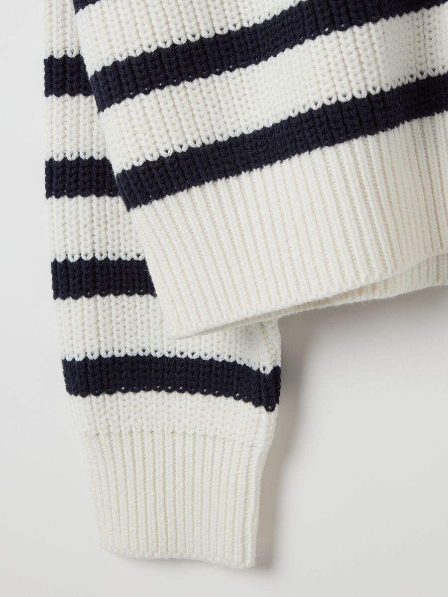 Striped cardigan with raglan sleeves_5