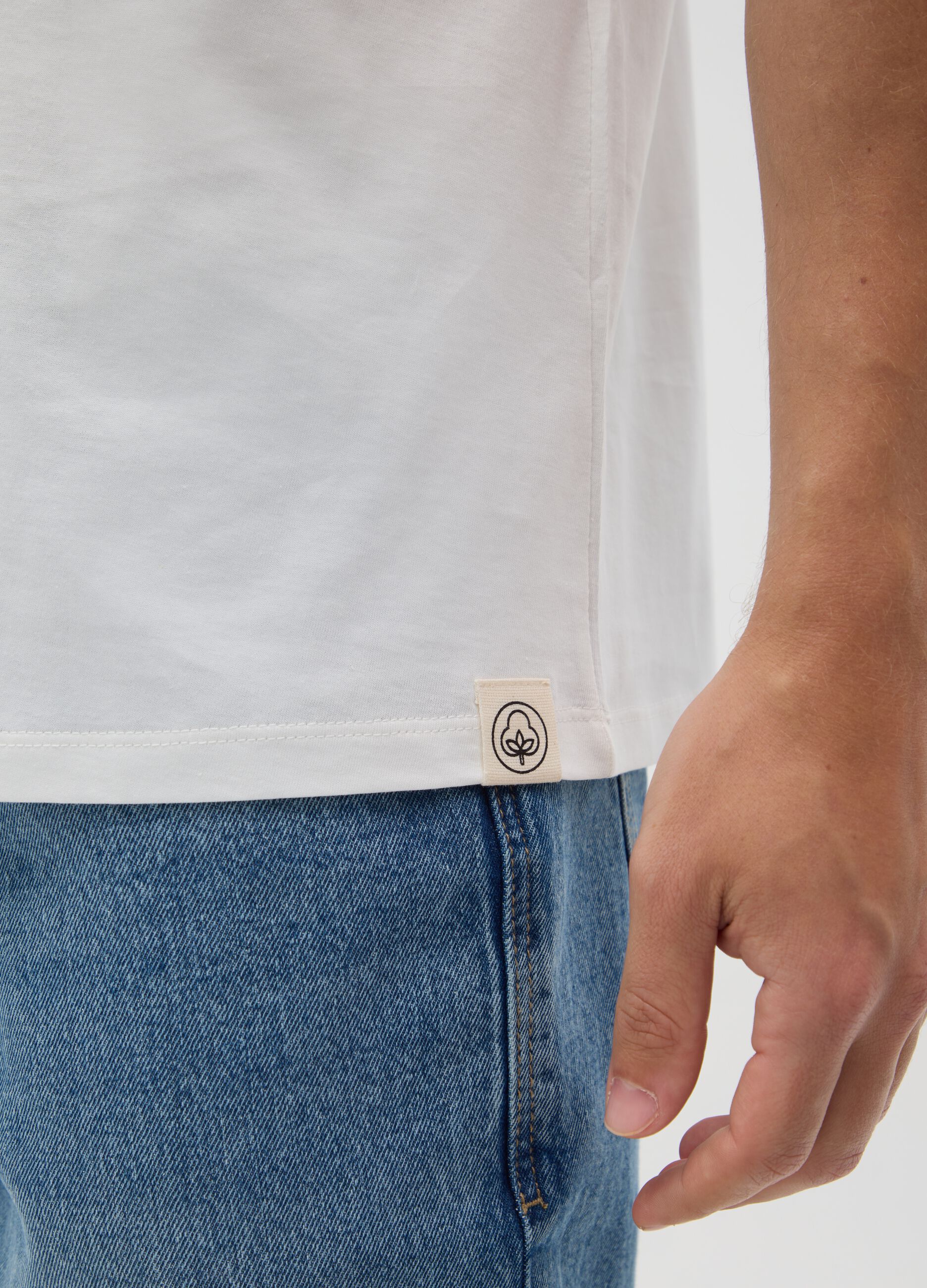 Men’s white T-shirt in 100% cotton with regular fit