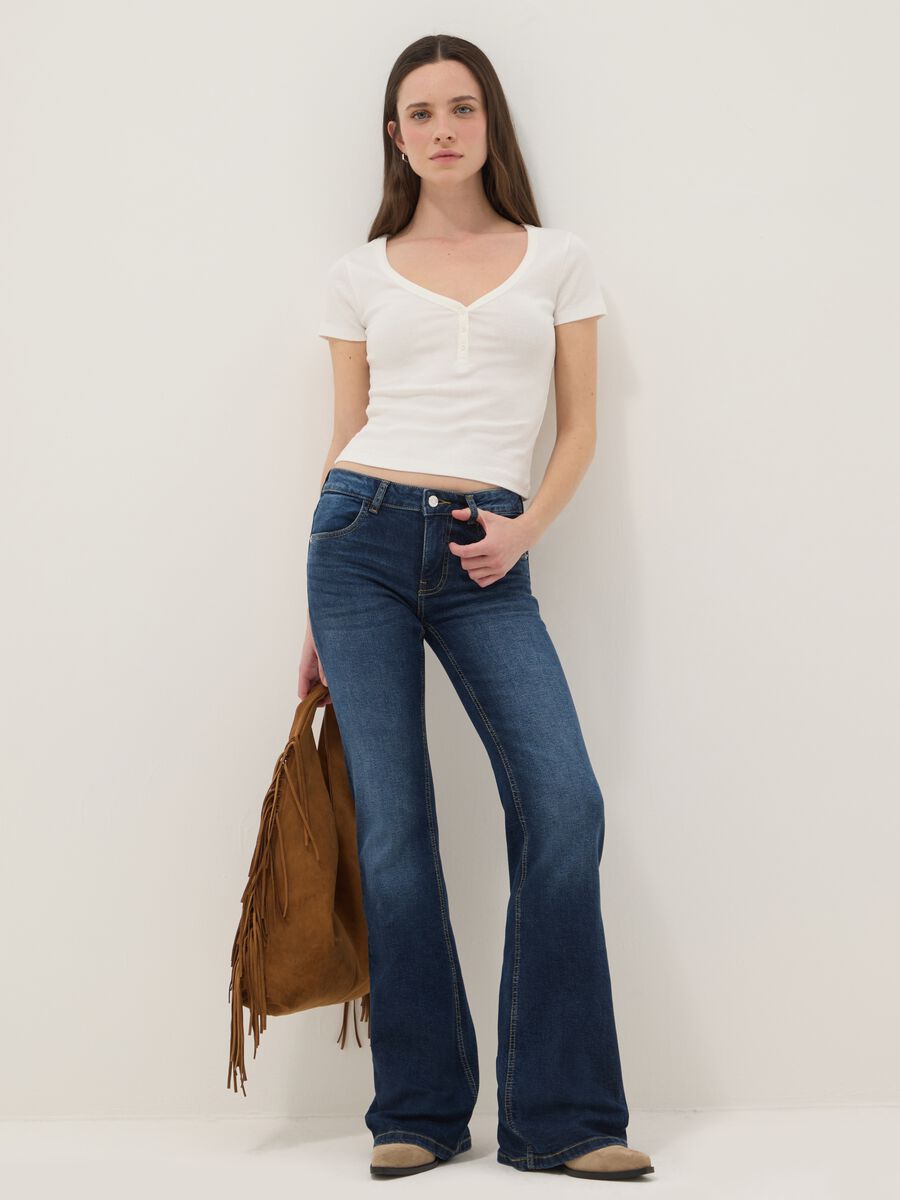 White pure cotton regular fit V-neck T-shirt_1