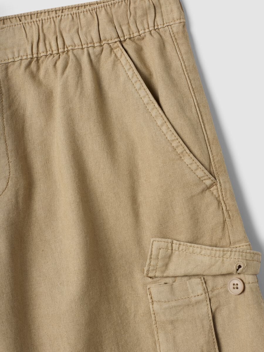 Beige linen-blend cargo Bermuda shorts_5