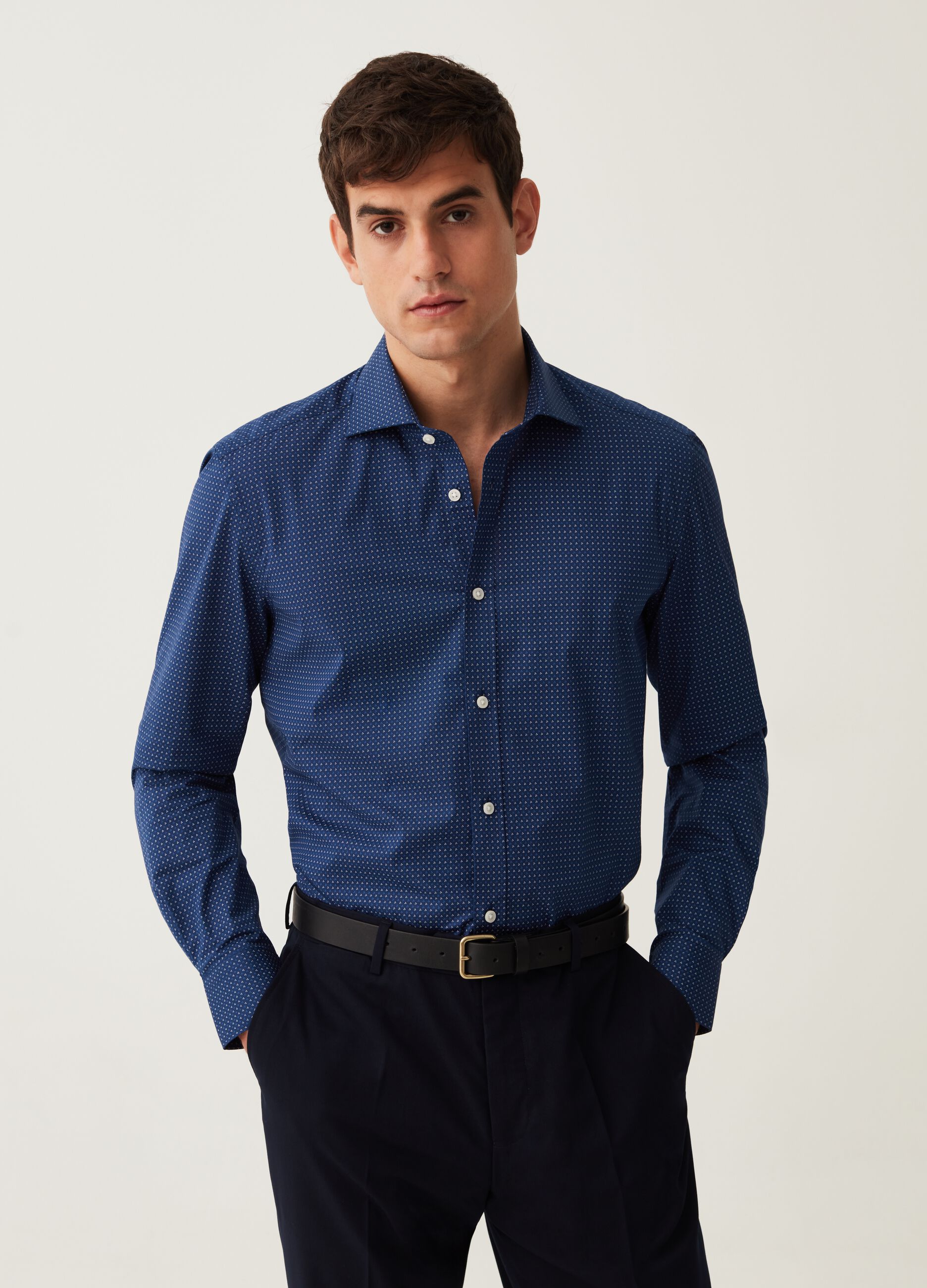 Camicia slim fit con micro fantasia_0