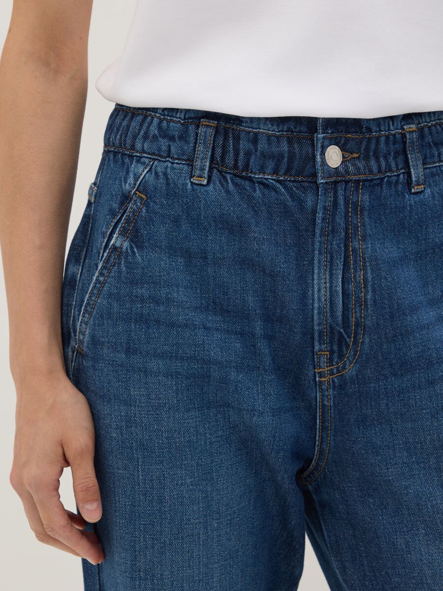 Jeans denim blu baggy fit in puro cotone con vita paper bag_3