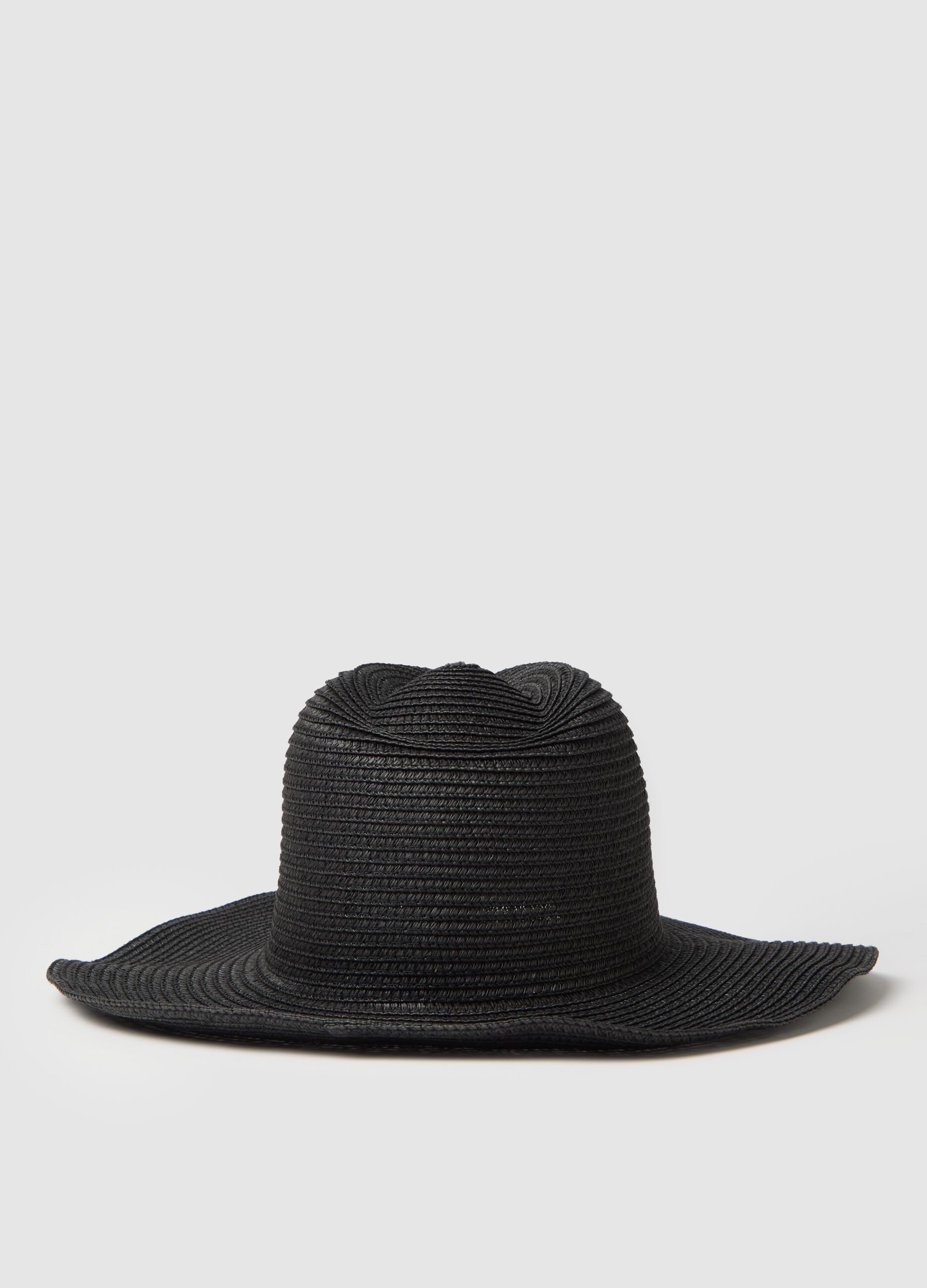Women's hat in pure black paper fabric