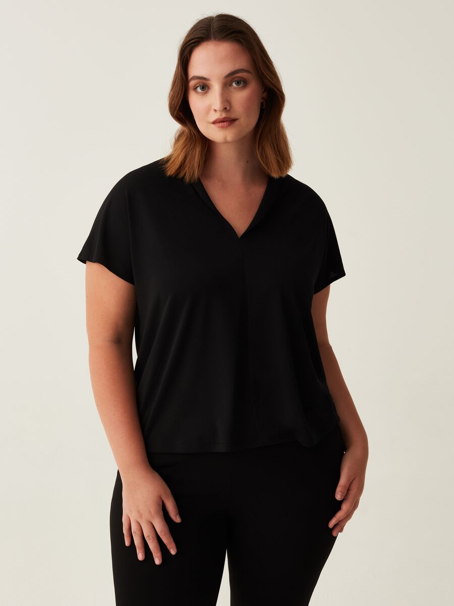 T-shirt con scollo a V Curvy_0