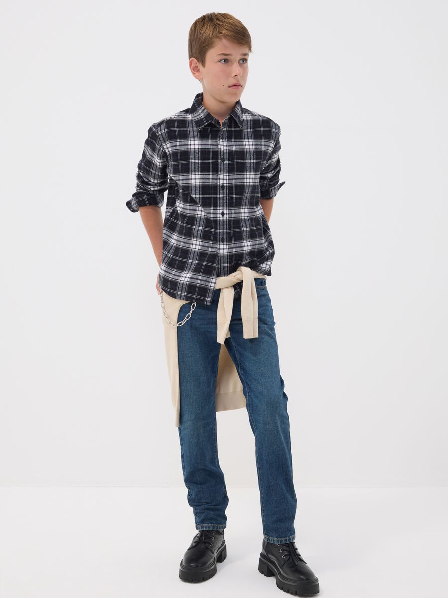 Jeans blu in puro cotone regular fit per ragazzo_0