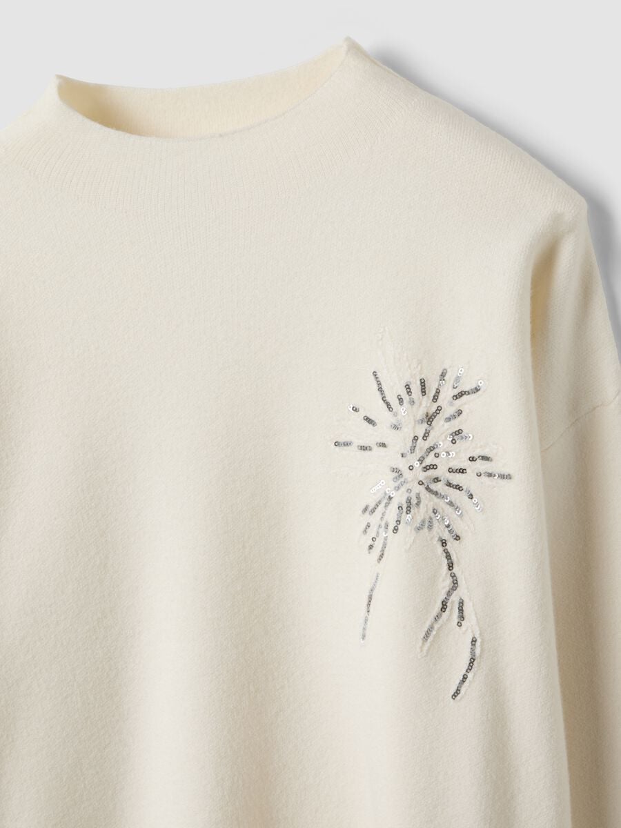 Maglia sabbia in misto viscosa con ricamo paillettes regular fit_5