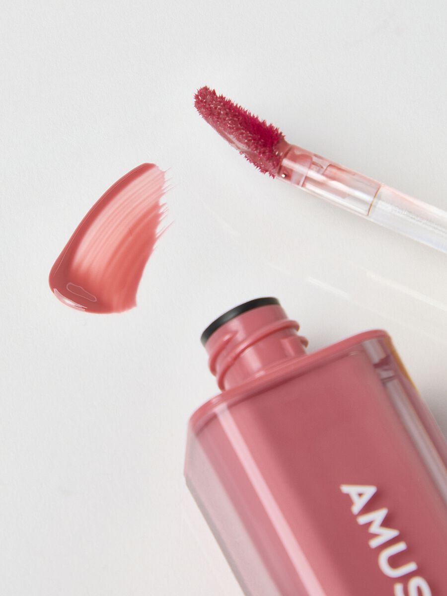 Water-based lip tint, offers high brightness with a lightweight long-lasting finish_5
