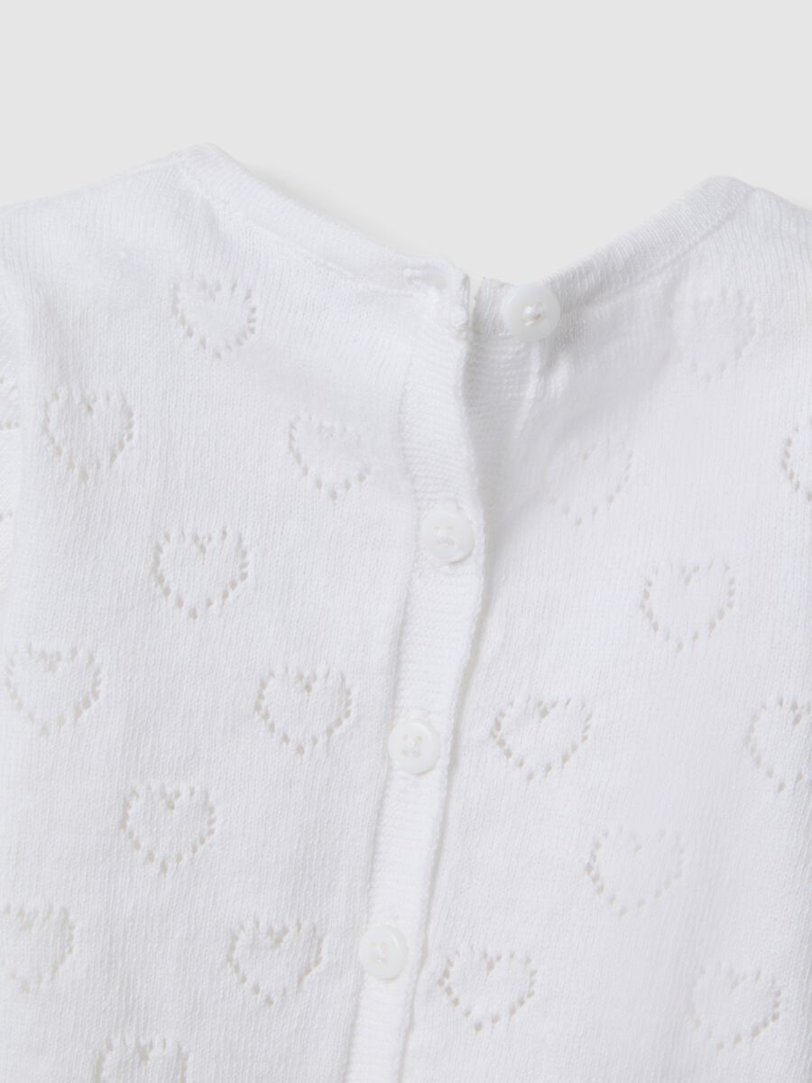 Set t-shirt shorts in puro cotone bianco da neonata con cuori_3