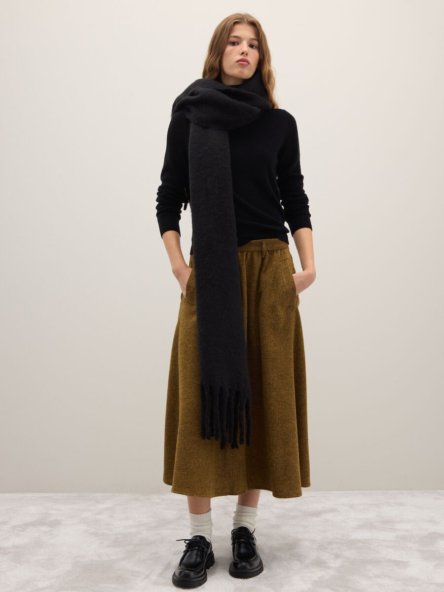 Black Mixed Fabric Scarf_0