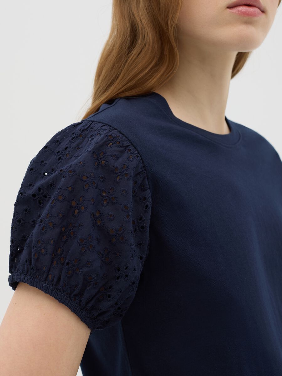 Blue cotton T-shirt with embroidered short sleeves_2
