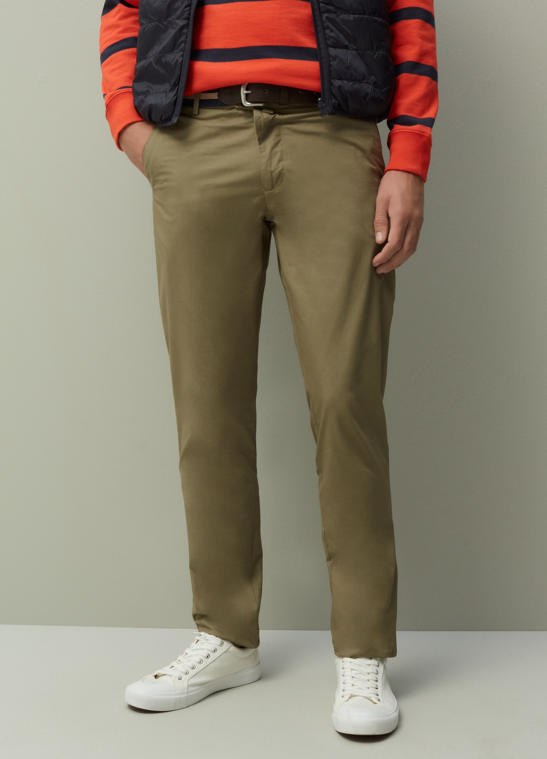Pantaloni slim fit in tela_1