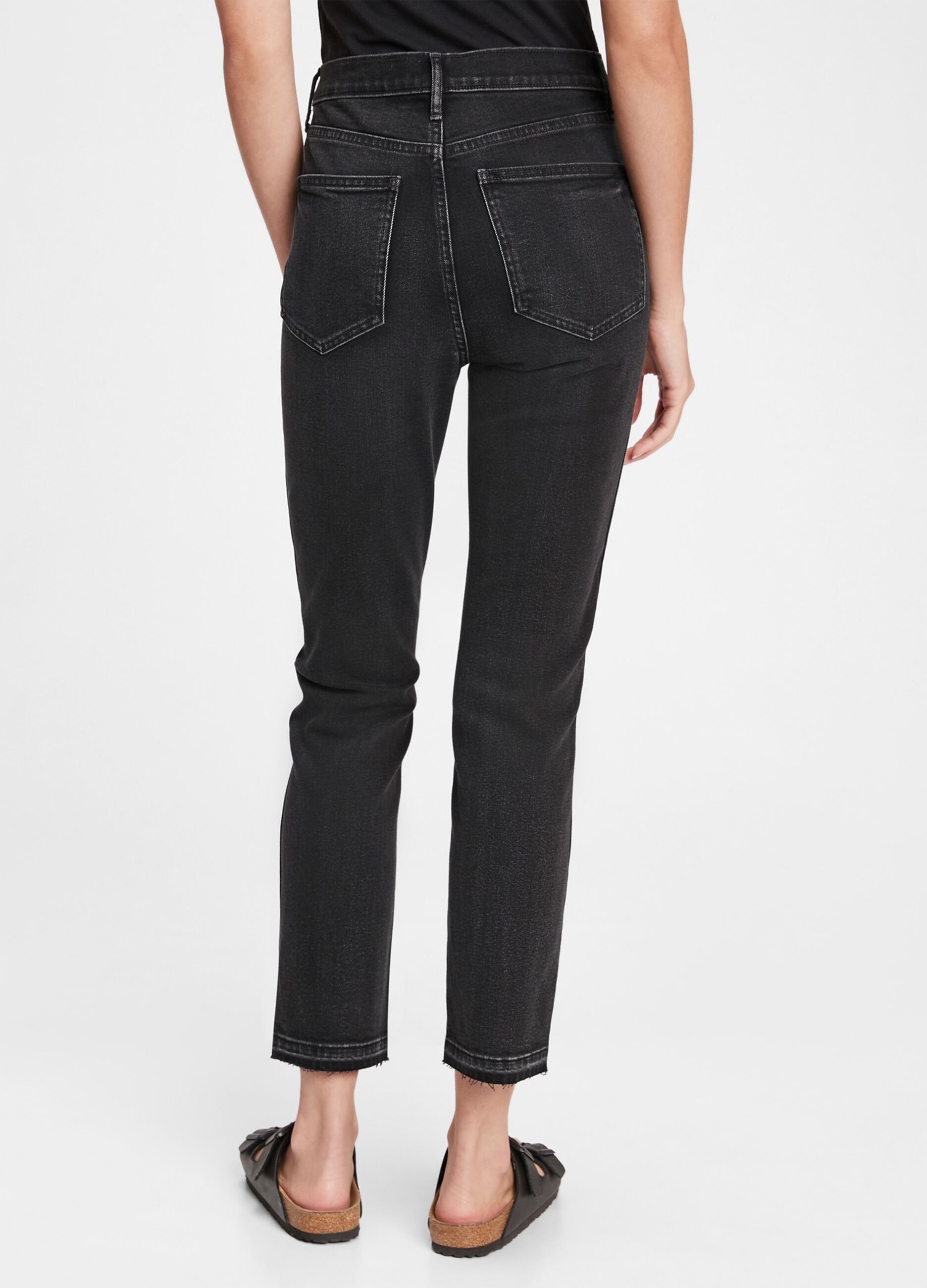 Slim-fit high-waist jeans with raw edging