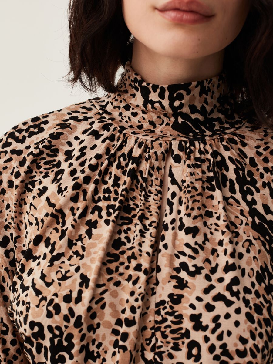 T-shirt a maniche lunghe stampa animalier_3