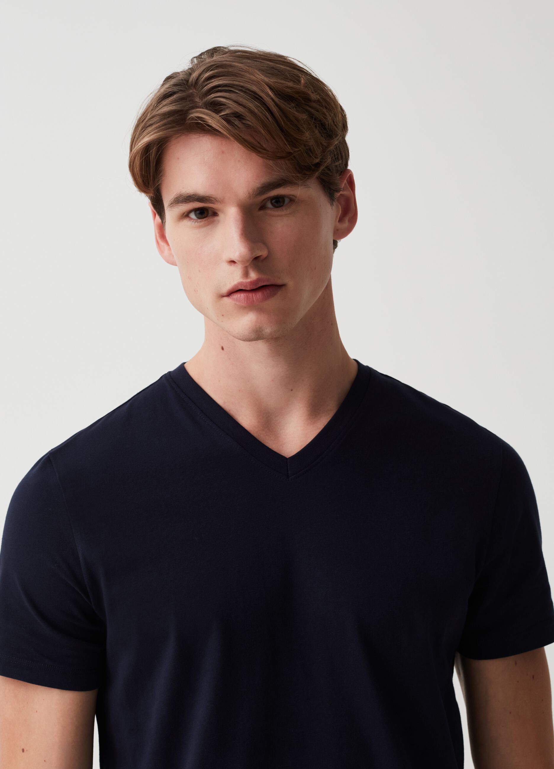 Organic cotton T-shirt with V neck
