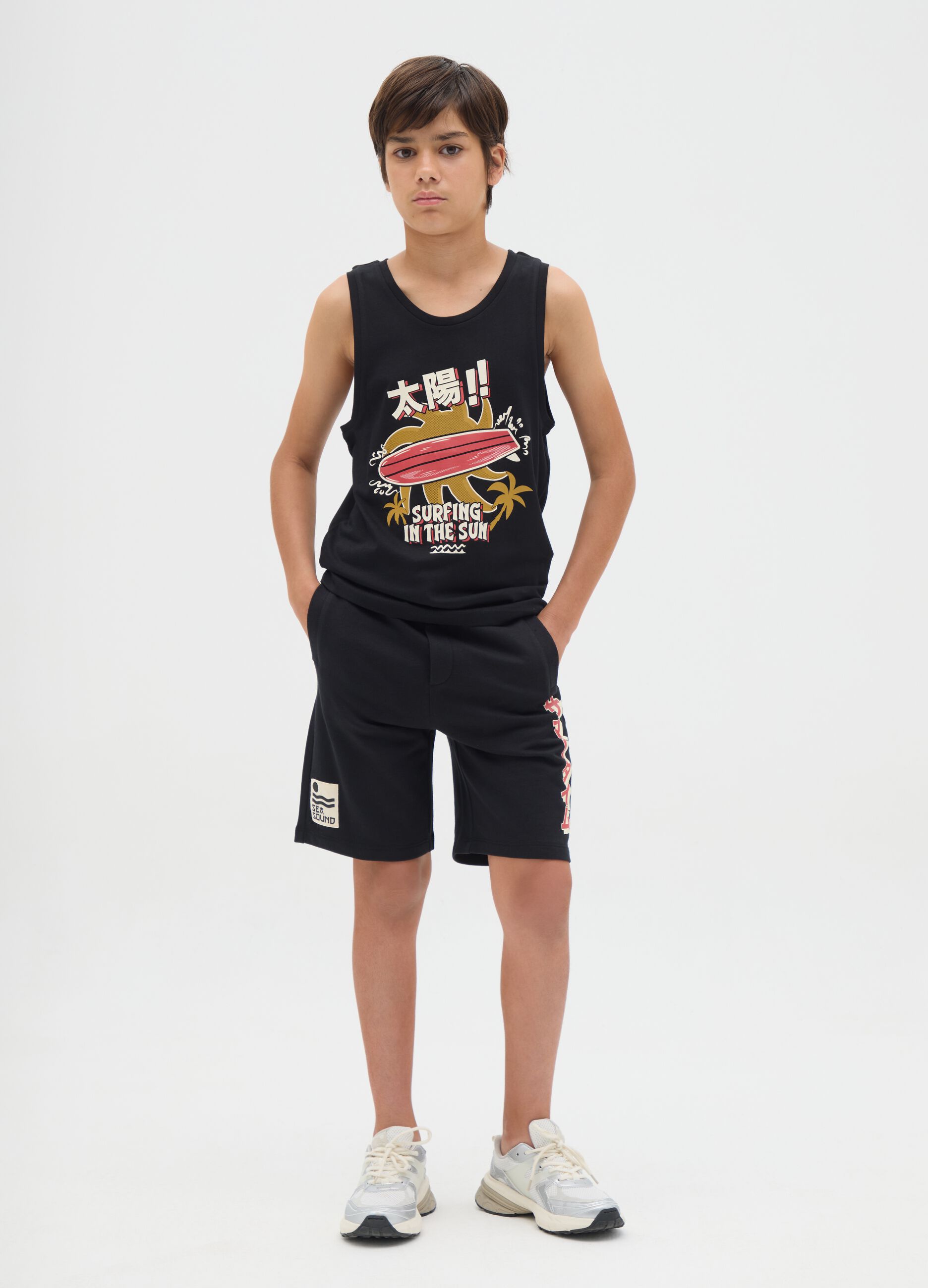 Boys' bermuda shorts in pure black cotton regular fit with print